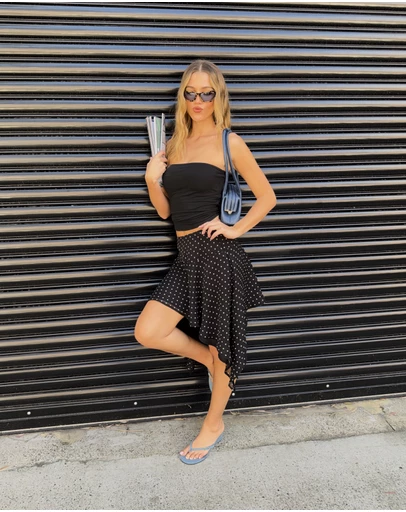 Dazie - Devotion Polka Chiffon Asymmetric Mini Skirt