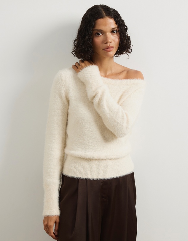 Atmos&Here - Abi Off Shoulder Sweater