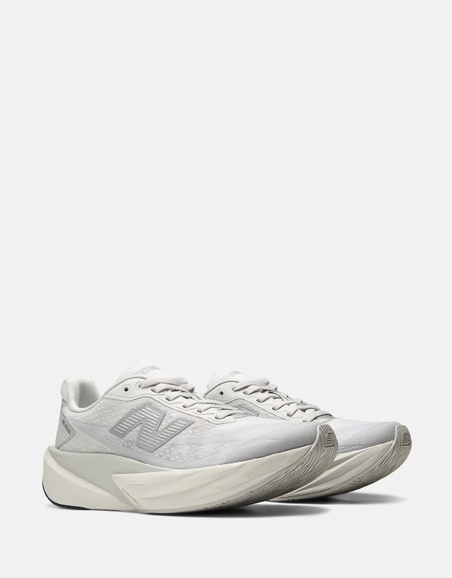 New Balance - FuelCell Rebel v5 (Wide Fit) - Women's