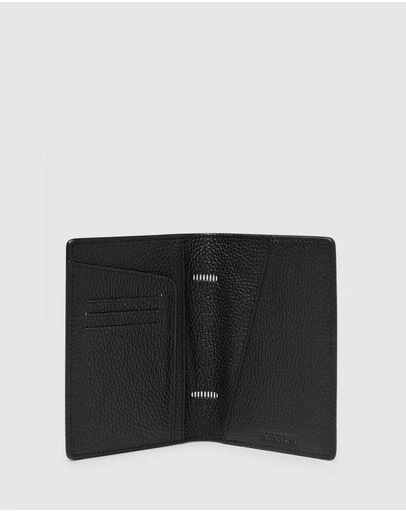 Kinnon - Earle Passport Holder