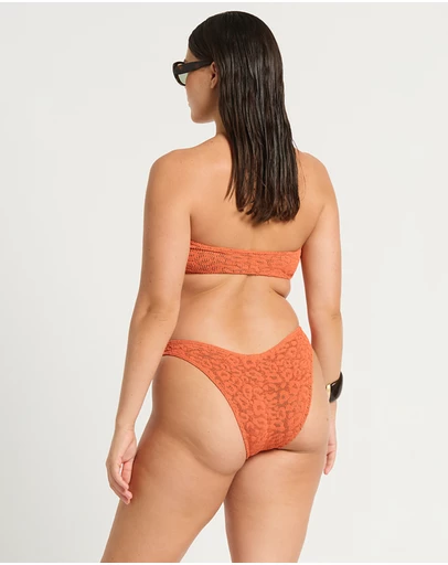 Bond-Eye Swimwear - Sign Brief