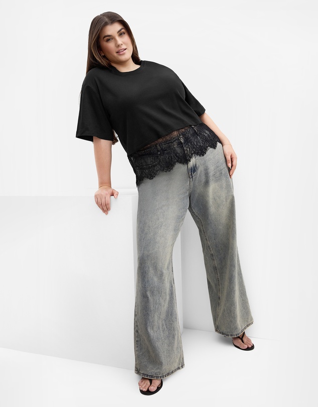 City Chic - Fashion Lace Hem Tee