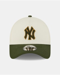 New Era - Metallic Script 9Forty A-Frame New York Yankees Cap