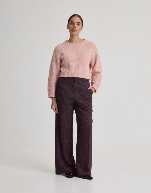Oxford - Carla Cable Knit