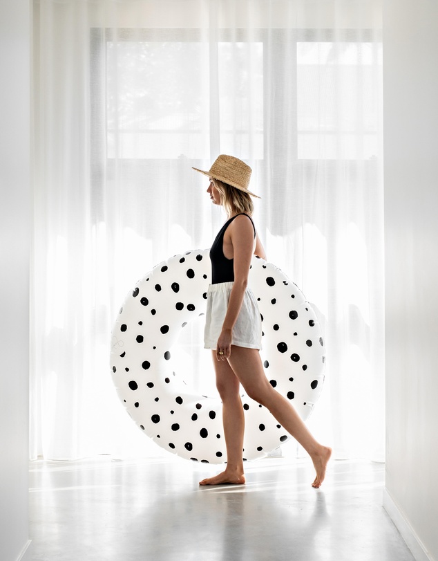 &Sunday - Bubbles White Inflatable Oversized Pool Tube