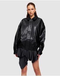 Lioness - Kenny Bomber