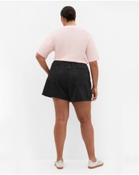 City Chic - Plus size Stretch Waist Denim Short - black