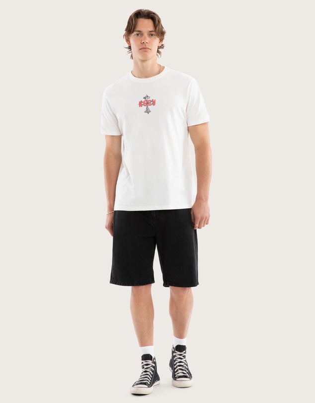 Kiss Chacey - Hexborn Standard Tee