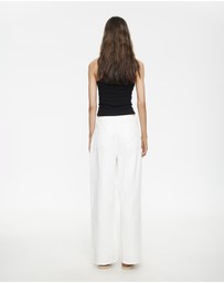 Lioness - Divine Jeans - ICONIC EXCLUSIVE