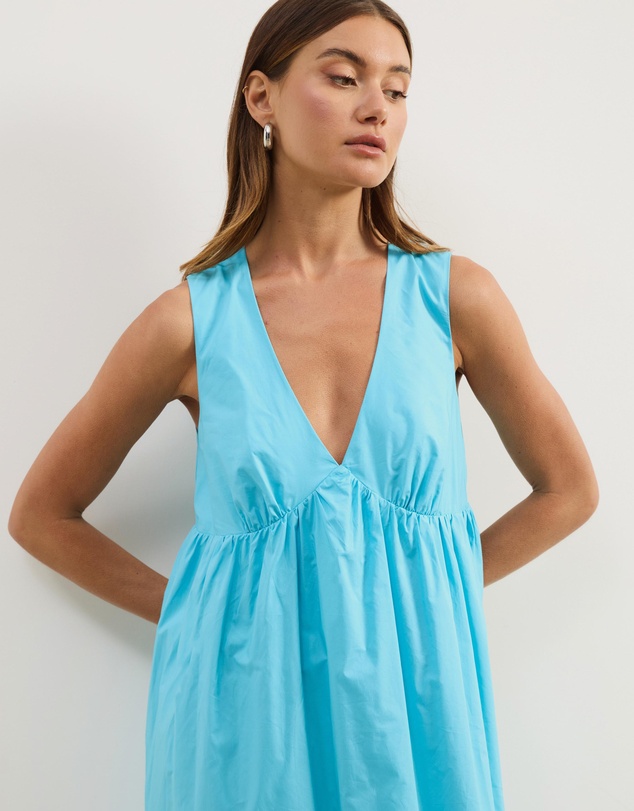 Atmos&Here - Louisa V-Neck Midi Dress