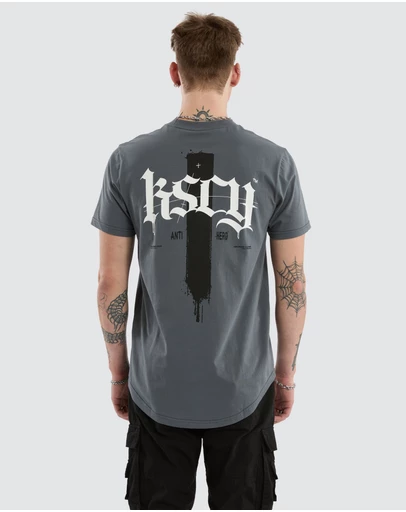 Kiss Chacey - Villain Dual Curved Tee