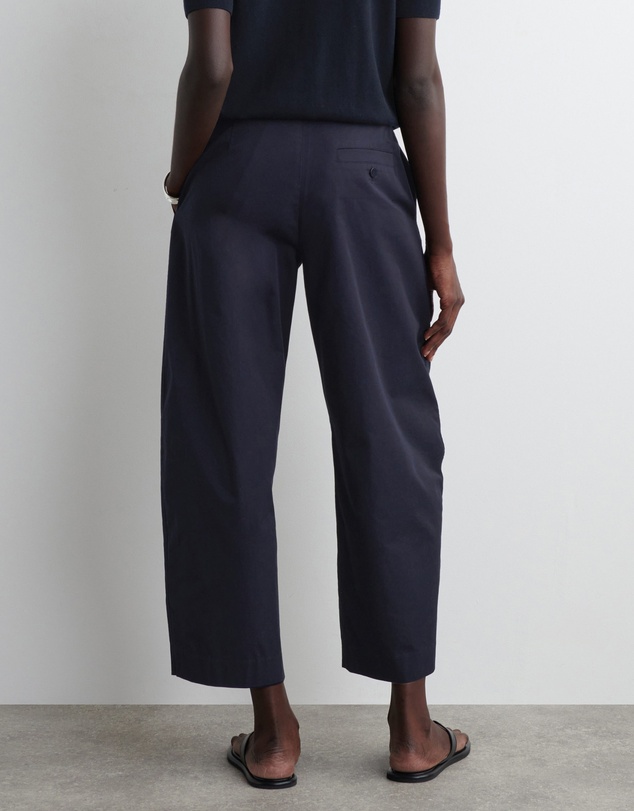 COS - Pleated Barrel Leg Chinos