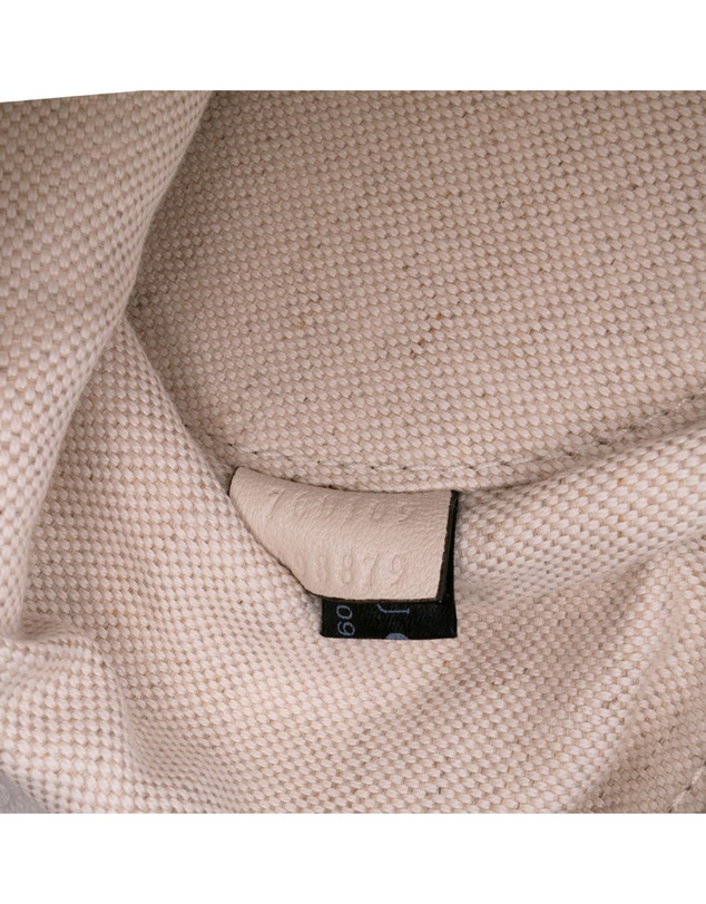 Pre-Loved by Azura Reborn - Pre-Loved gucci Quilted Leather Shoulder Bag with Adjustable Strap and Zipper Closure