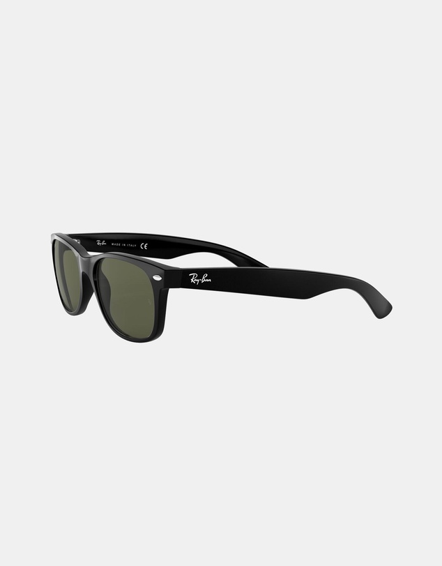 Ray-Ban - New Wayfarer Classic Polarised RB2132