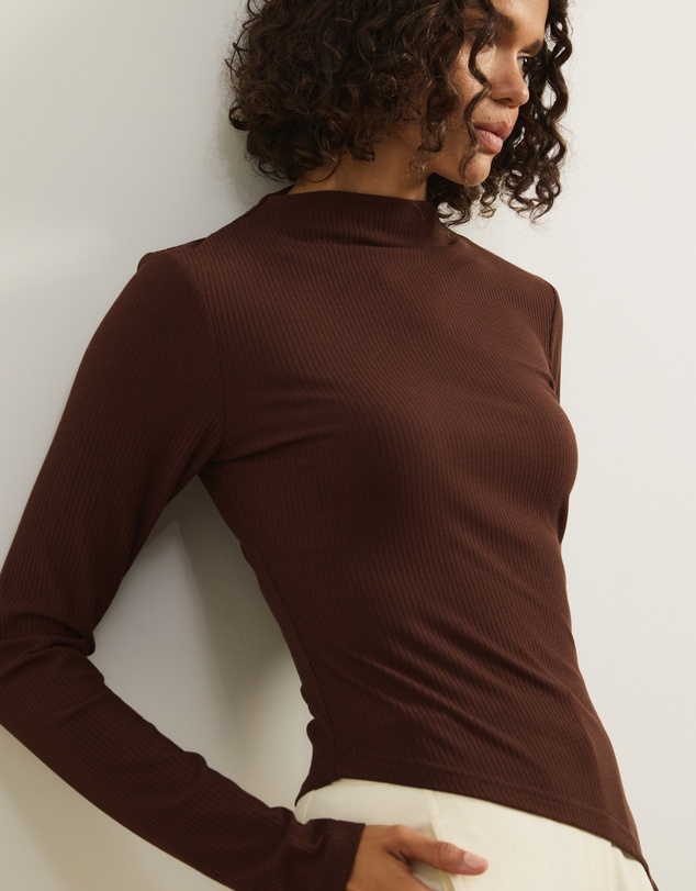 Atmos&Here - Long Sleeve Boat Neck Jersey Top