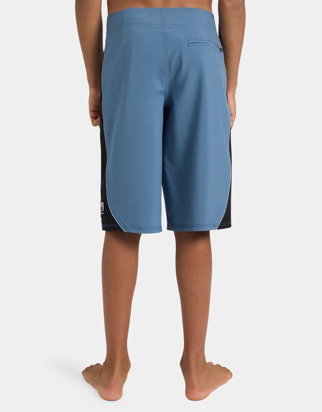 Quiksilver - Boys 8 to 16 Surfsilk Core 19