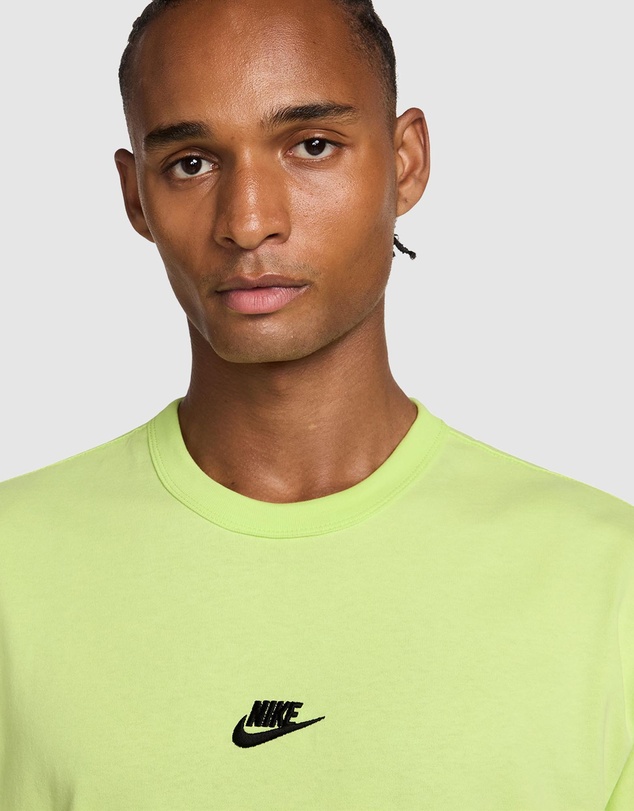 Nike - Sportswear Premium Essentials T-Shirt