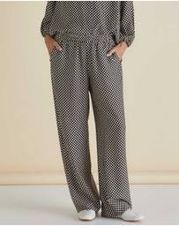 Betty Basics - Marilyn Pant