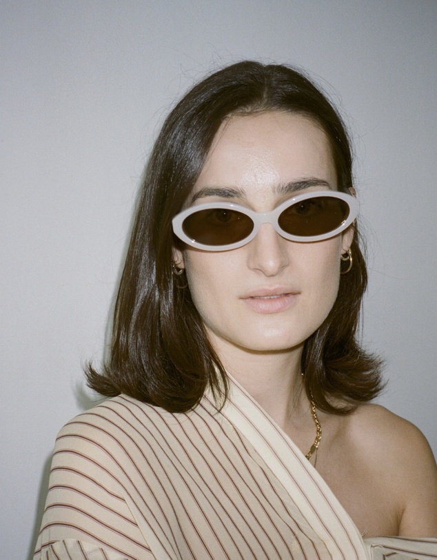Salana - The Lucia Frame