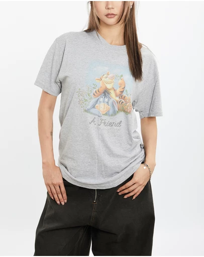 Vintage by The Real Deal - Pre Loved - Vintage Disney Winnie The Pooh Tigger & Eeyore Tee