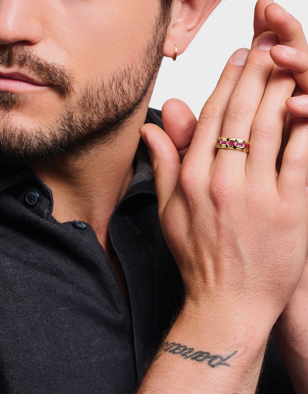 THOMAS SABO - Wide Gold Plated Ring in Crocodile Design with Red Stones