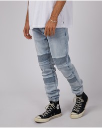 Silent Theory - Fang Moto Jean