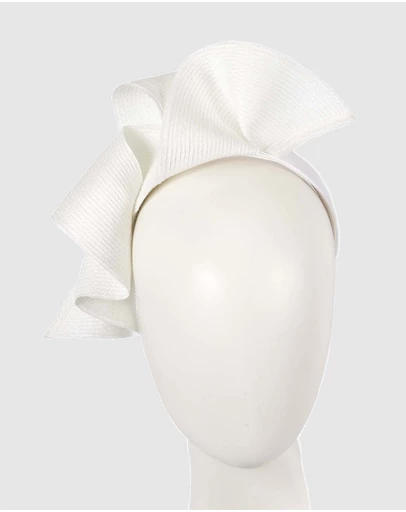 Max Alexander - Large Wavy White Racing Fascinator