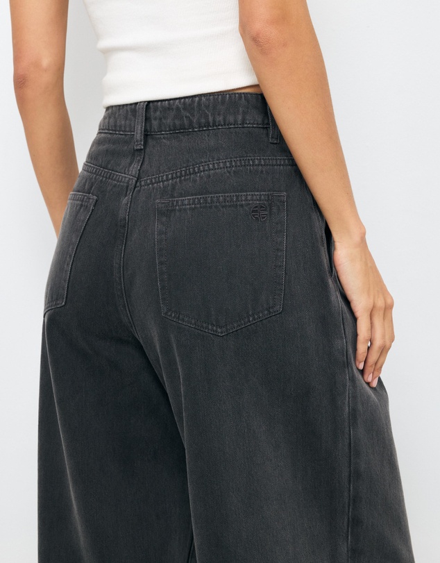 AERE - Tora High Rise Pleat Front Jeans
