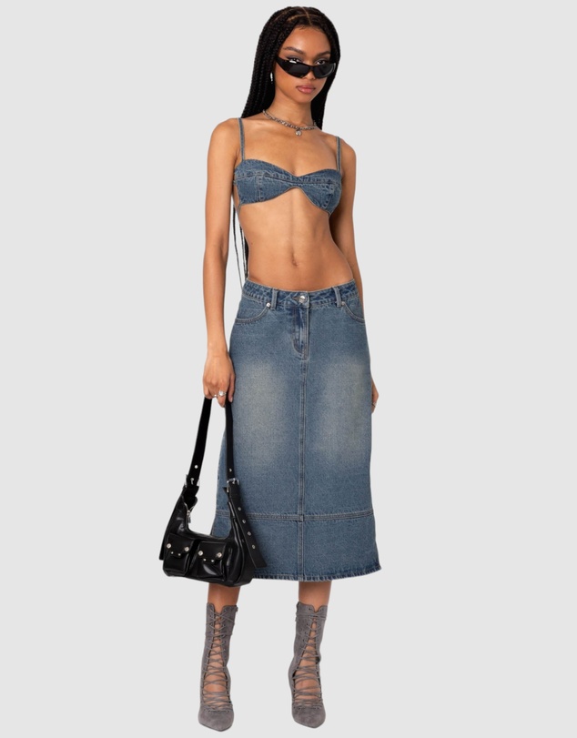 EDIKTED - Lassy Washed Denim Midi Skirt