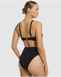 JETS - Underwire Triangle Top