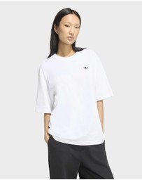 adidas Originals - ESSENTIALS BOYFRIEND TEE Womens