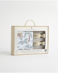 Living Textiles - Organic Muslin Swaddle & Peg Set - Wild Safari