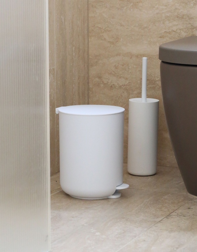 DESIGNSTUFF - ARC Pedal Bin, 4.3L