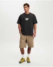 Cotton On - Box Fit Premium Music T-Shirt