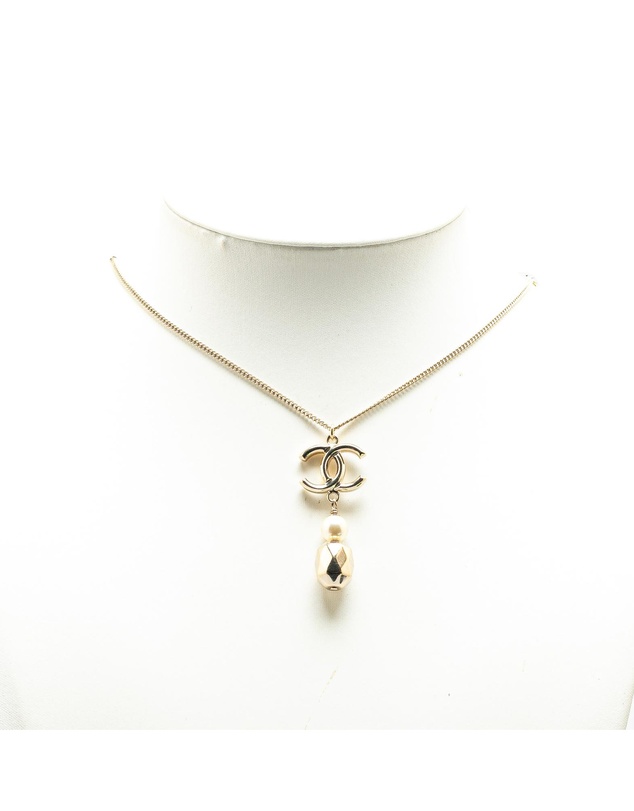 Pre-Loved by Azura Reborn - Pre-Loved Gold Plated CC Faux Pearl Pendant Necklace