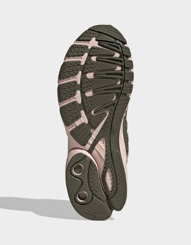 adidas Originals - Adistar Control 5 - Women's