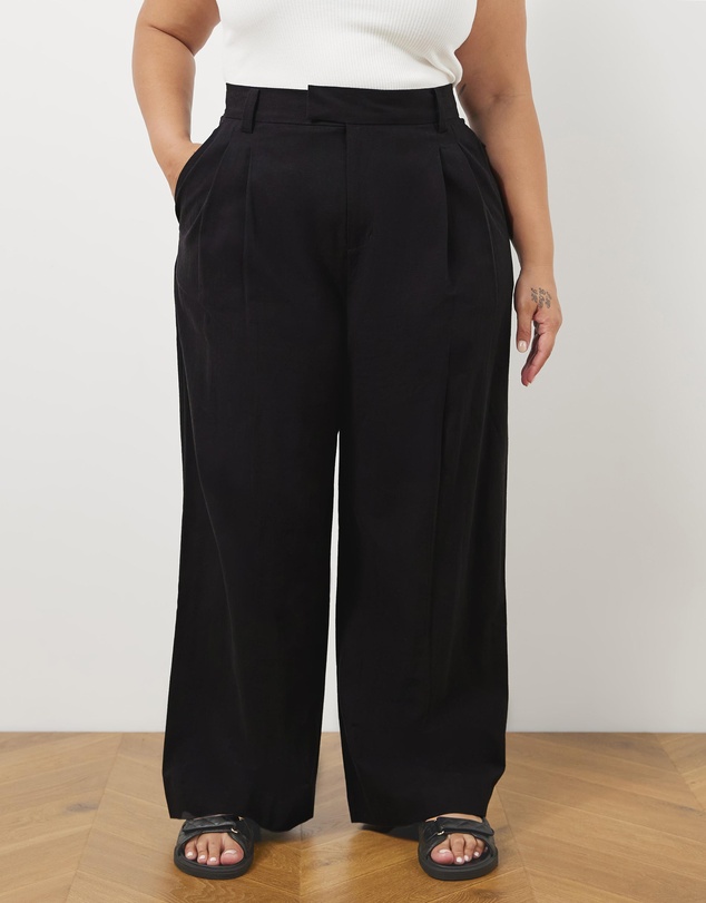 Atmos&Here Curvy - Bonnie Pleated Linen Blend Pants