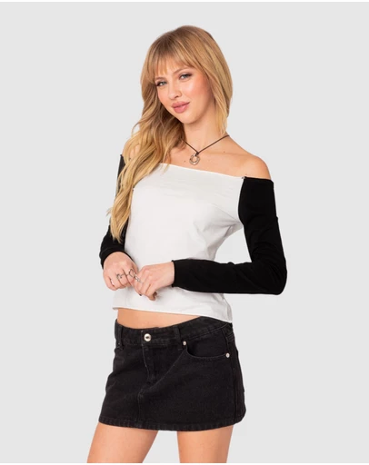 EDIKTED - Tom Off Shoulder Top