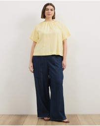 Atmos&Here Curvy - Tirsa Cotton Gathered SS Top
