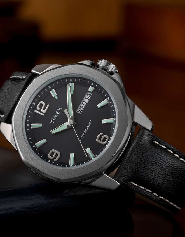 TIMEX - Essex Day & Date 46mm Leather Strap Watch