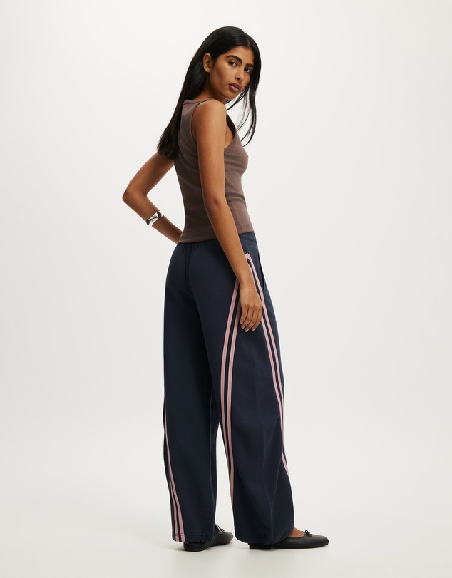 Cotton On - Contrast Barrel Leg Sweatpant