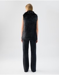 Unreal Fur - Premium Rose Vest