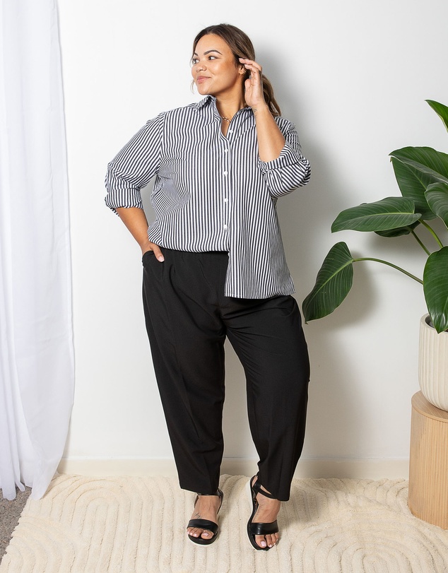 Love Your Wardrobe - Ashleigh Pull-On Suiting Pants