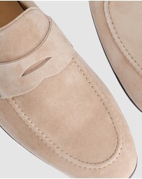Dune London - Barclays - Sand