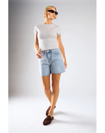Glamorous - Mid Waist Loose Fit Denim Shorts