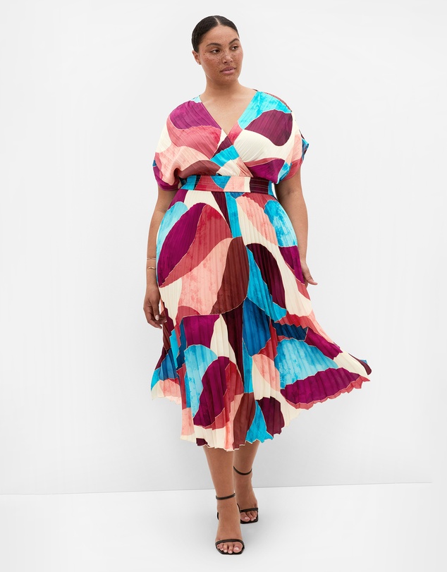 City Chic - Plus size Elia Geo Print Pleat Dress - purple multi