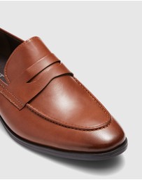 Uncut - Spargo Loafers