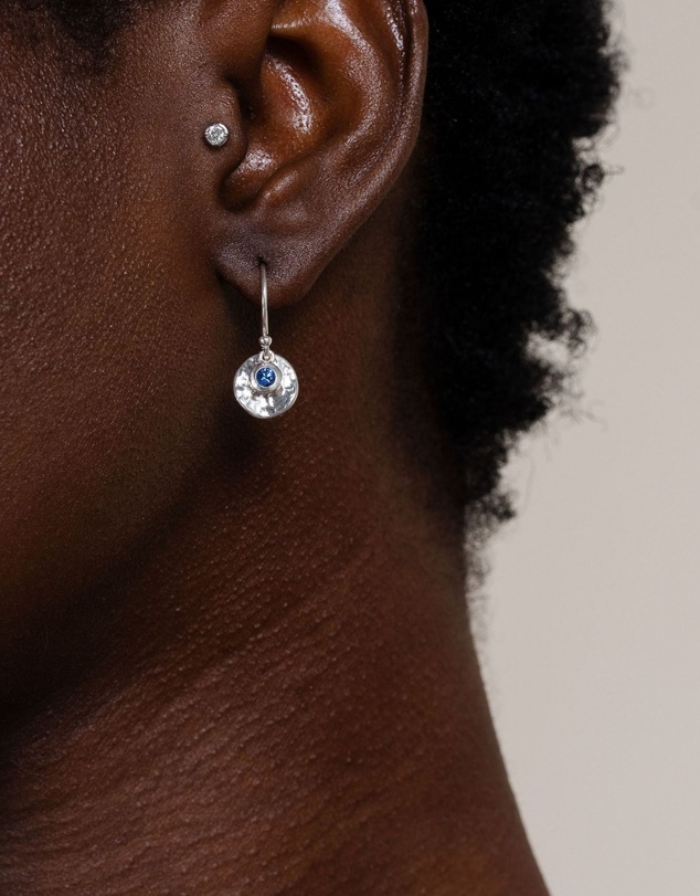 Dower & Hall - Women's Hammered Disc & Blue Sapphire Array Earrings In Sterling Silver