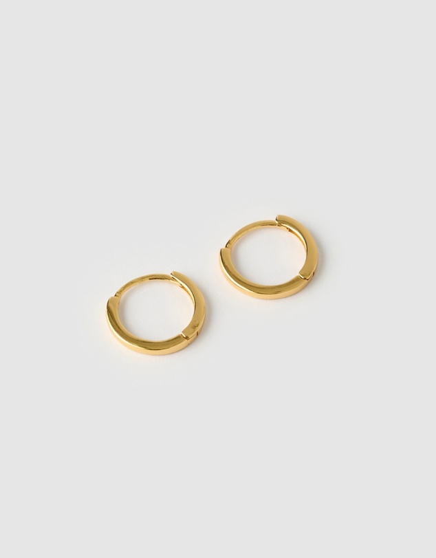 Izoa - Medium Solid Huggie Earrings