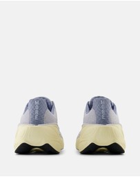 New Balance - Fresh Foam X More v5 (Wide Fit) - Women's